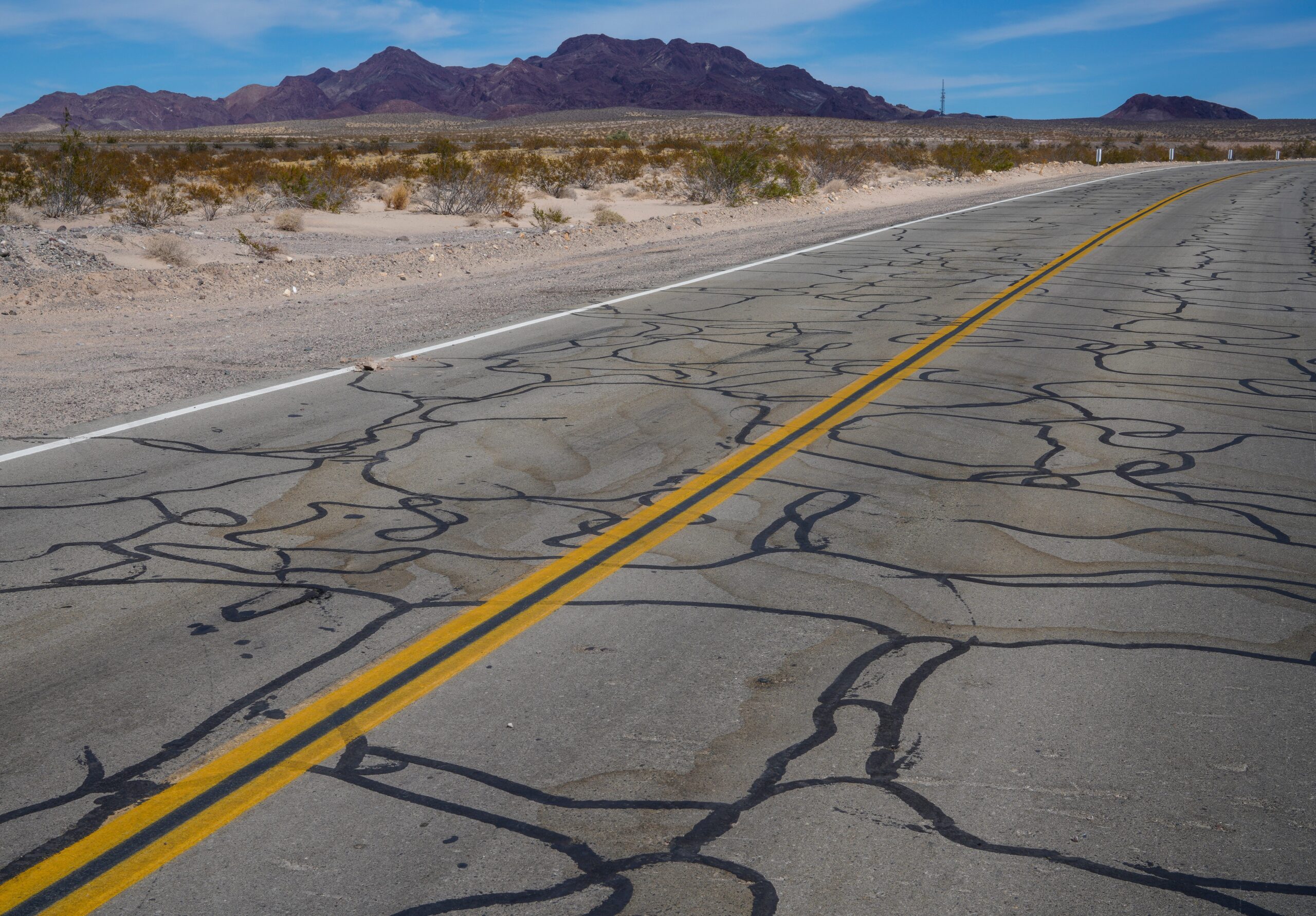 Best Crack Sealing Methods for Long-Lasting Results