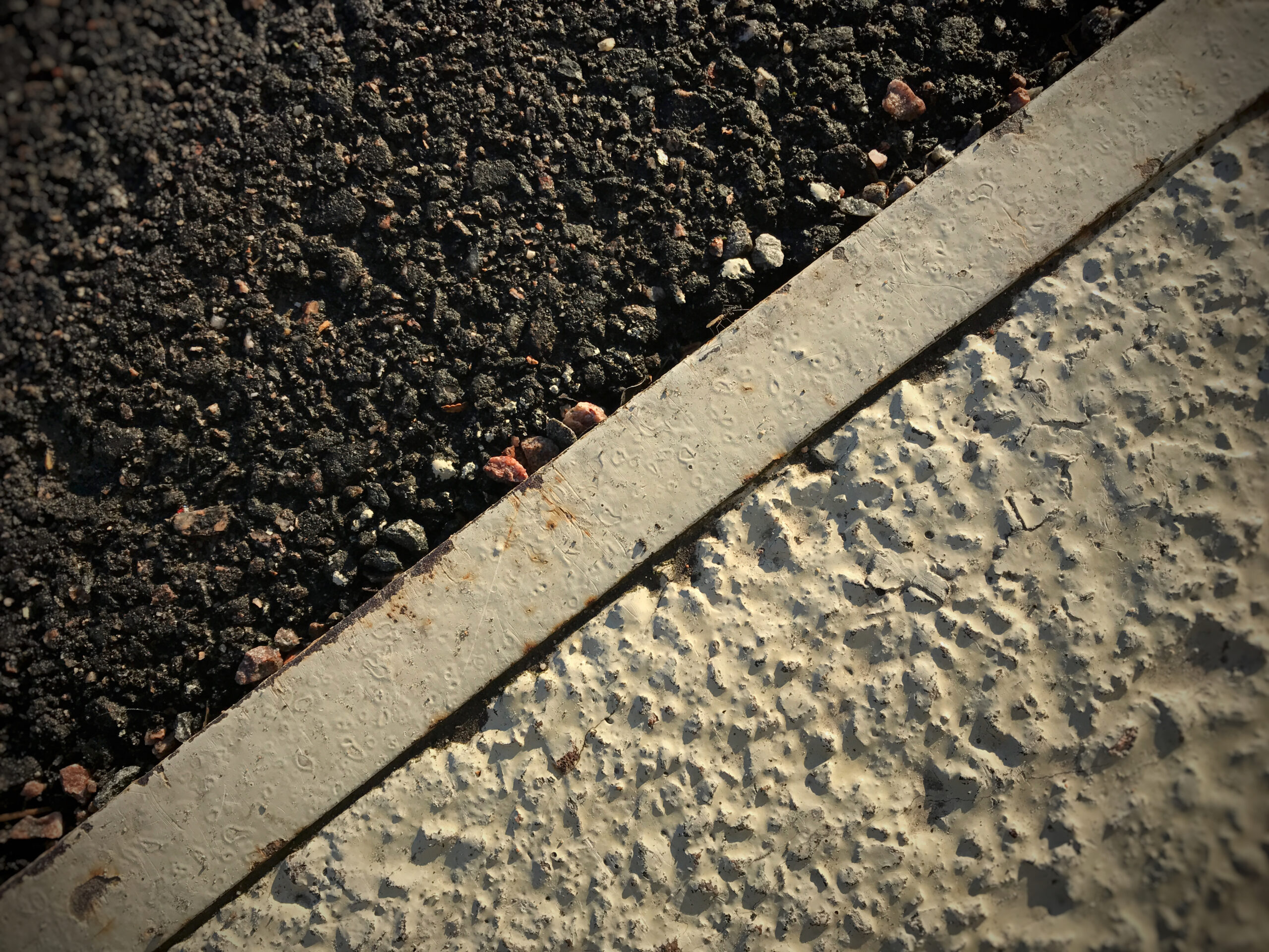 Concrete vs. Asphalt Repairs: Which Lasts Longer?