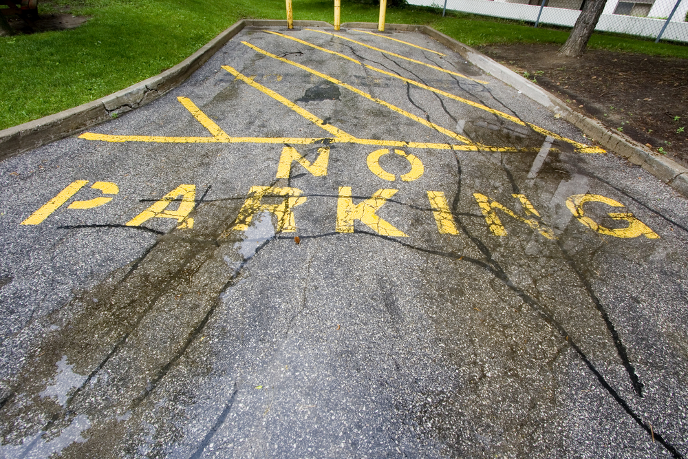 No,Parking,-,Dead,End