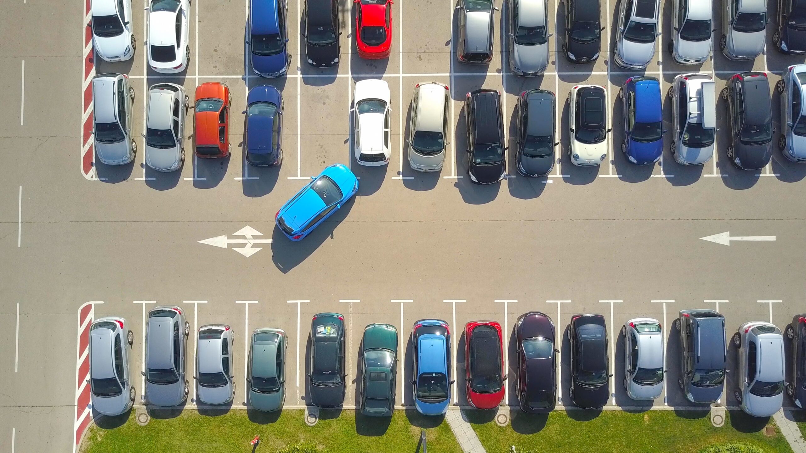 Aerial,Top,Down:,Flying,Above,Bad,Driver,Incapable,To,Park